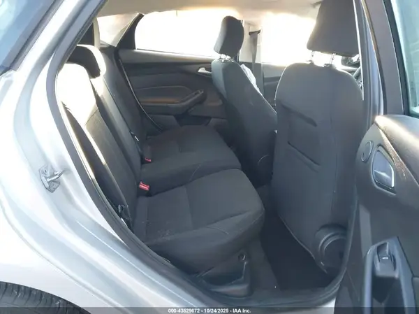 1FADP3M21HL266282 2017 FORD FOCUS - Image 8