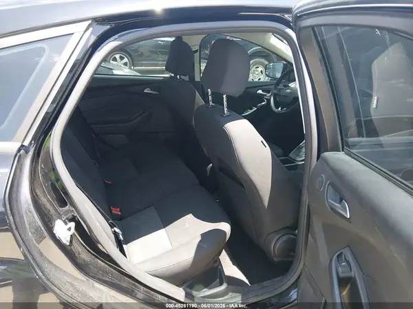 1FADP3M21HL333060 2017 FORD FOCUS - Image 8