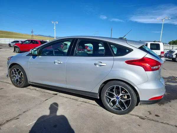 1FADP3M21JL211708 2018 FORD FOCUS - Image 2