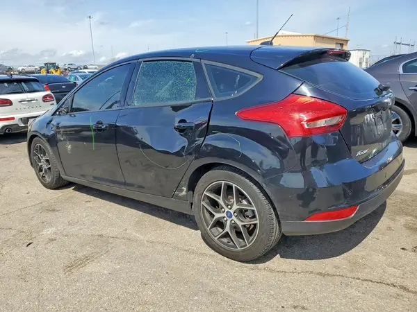 1FADP3M21JL221896 2018 FORD FOCUS - Image 2