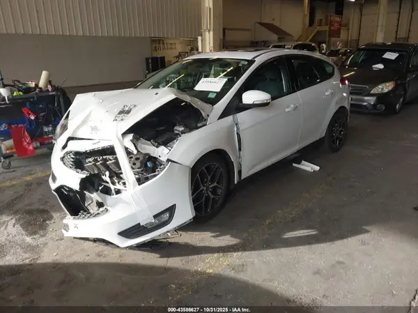 1FADP3M21JL231019 2018 FORD FOCUS - Image 2