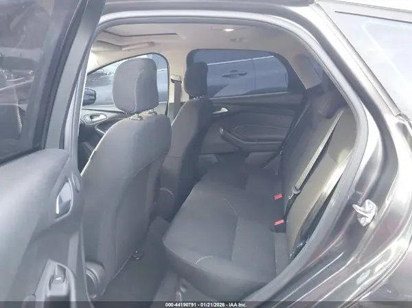 1FADP3M21JL241162 2018 FORD FOCUS - Image 8
