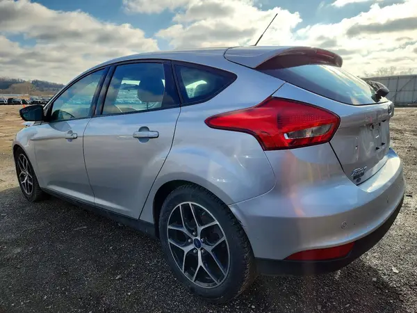 1FADP3M21JL251884 2018 FORD FOCUS - Image 2