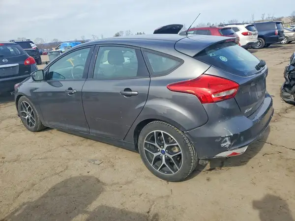 1FADP3M21JL264635 2018 FORD FOCUS - Image 2