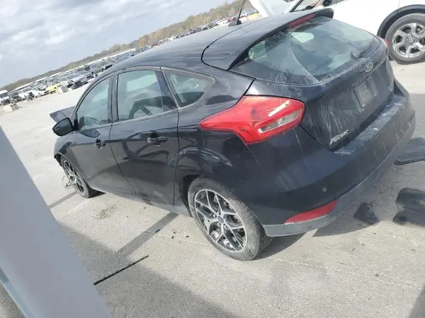 1FADP3M22HL225062 2017 FORD FOCUS - Image 2