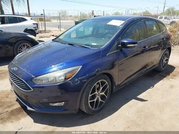 1FADP3M22HL263682 2017 FORD FOCUS - Image 2