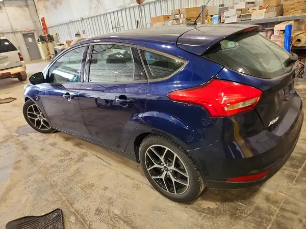 1FADP3M22HL282748 2017 FORD FOCUS - Image 2