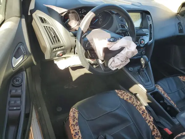 1FADP3M22HL326764 2017 FORD FOCUS - Image 8