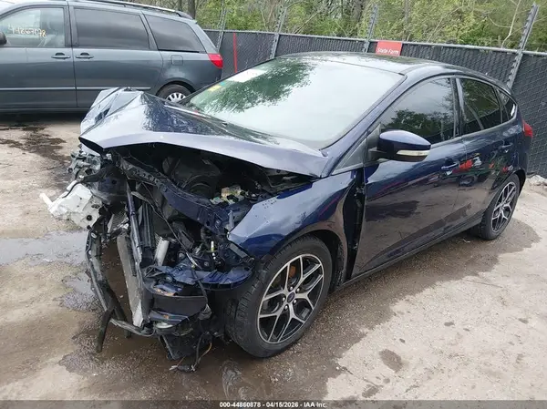 1FADP3M22HL332323 2017 FORD FOCUS - Image 2