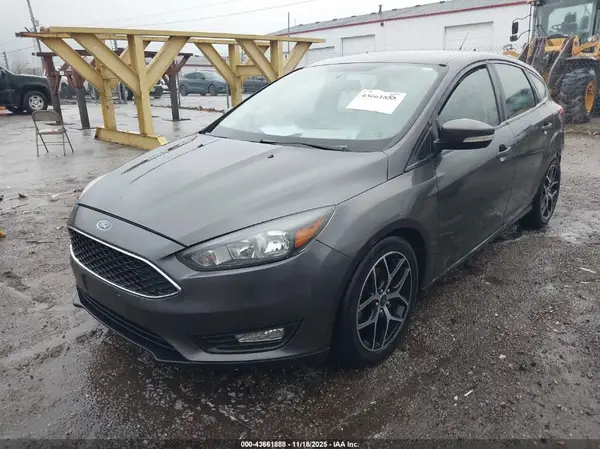 1FADP3M22HL336601 2017 FORD FOCUS - Image 2