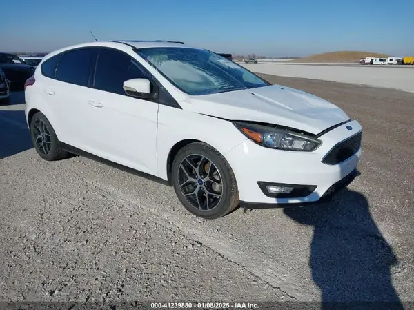 1FADP3M22JL204458 2018 FORD FOCUS - Image 1