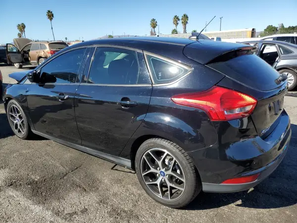 1FADP3M22JL205125 2018 FORD FOCUS - Image 2