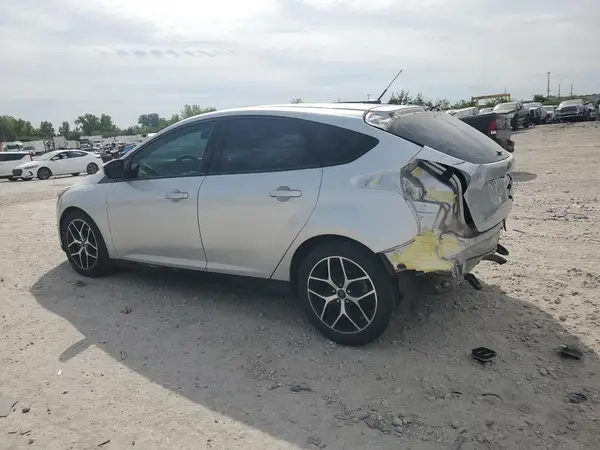 1FADP3M22JL230011 2018 FORD FOCUS - Image 2
