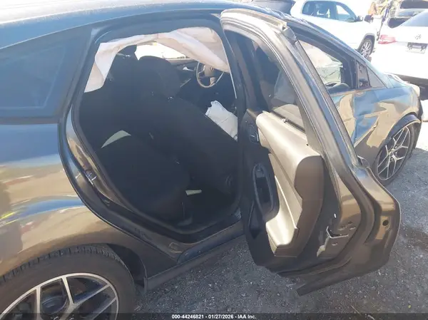1FADP3M22JL319545 2018 FORD FOCUS - Image 8