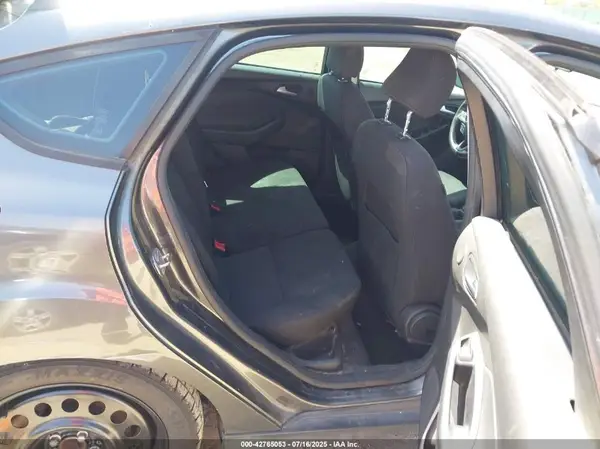 1FADP3M23HL214197 2017 FORD FOCUS - Image 8