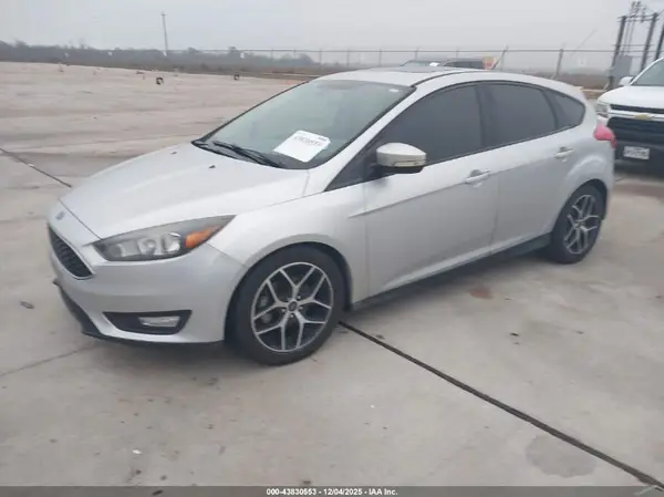 1FADP3M23HL290034 2017 FORD FOCUS - Image 2