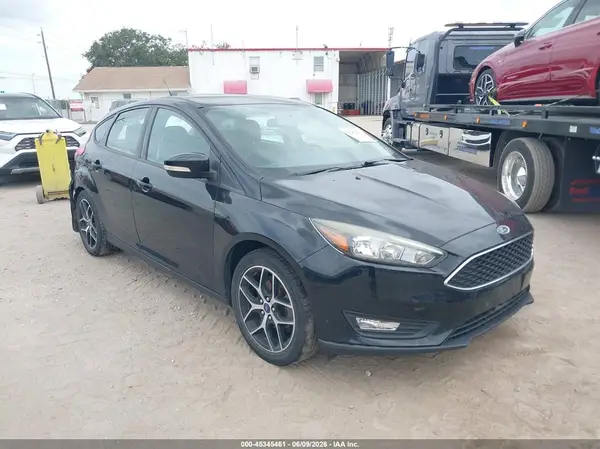 1FADP3M23HL307947 2017 FORD FOCUS - Image 1