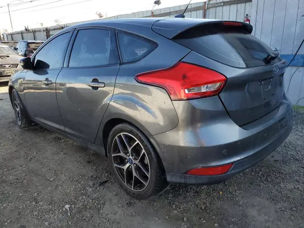 1FADP3M23JL205098 2018 FORD FOCUS - Image 2