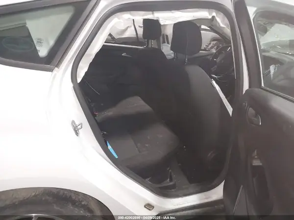 1FADP3M23JL221625 2018 FORD FOCUS - Image 8