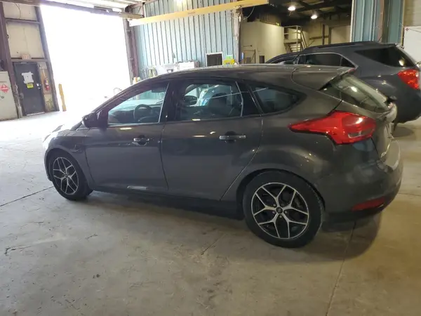 1FADP3M23JL239073 2018 FORD FOCUS - Image 2