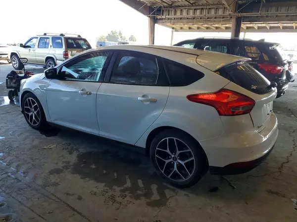 1FADP3M23JL241275 2018 FORD FOCUS - Image 2