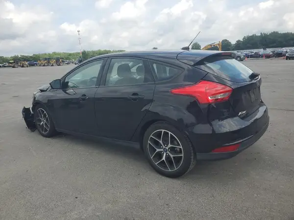 1FADP3M23JL256987 2018 FORD FOCUS - Image 2