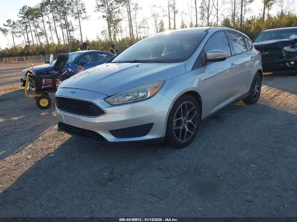 1FADP3M24HL208568 2017 FORD FOCUS - Image 2