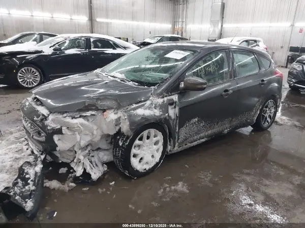 1FADP3M24HL235804 2017 FORD FOCUS - Image 2