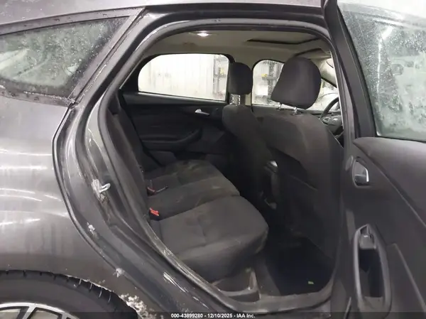 1FADP3M24HL235804 2017 FORD FOCUS - Image 8