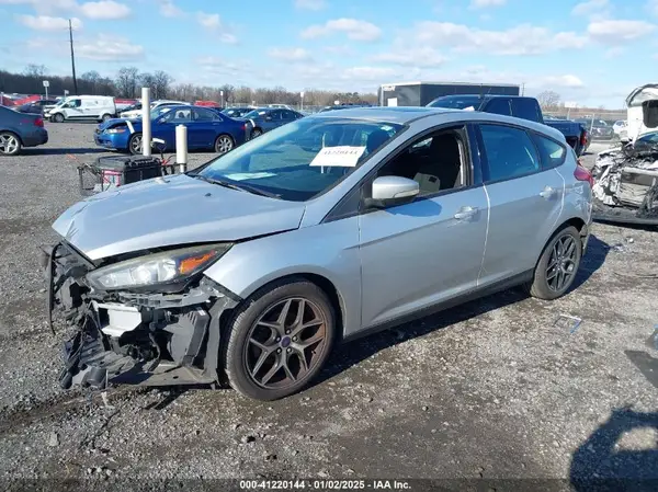 1FADP3M24HL309576 2017 FORD FOCUS - Image 2