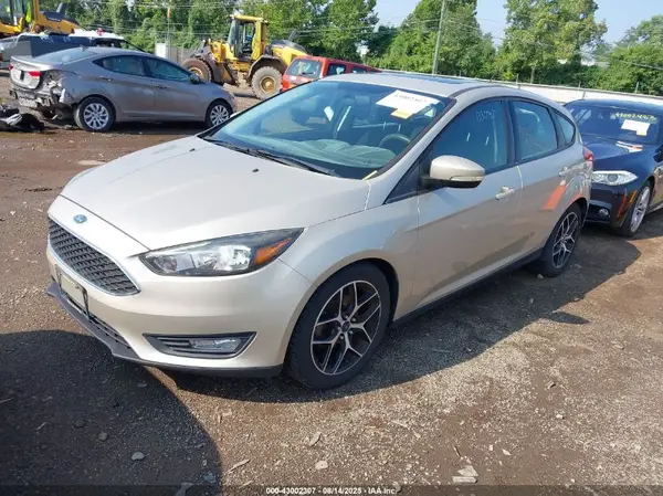 1FADP3M24HL323784 2017 FORD FOCUS - Image 2