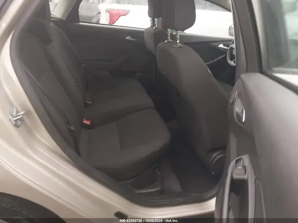 1FADP3M24JL222234 2018 FORD FOCUS - Image 8