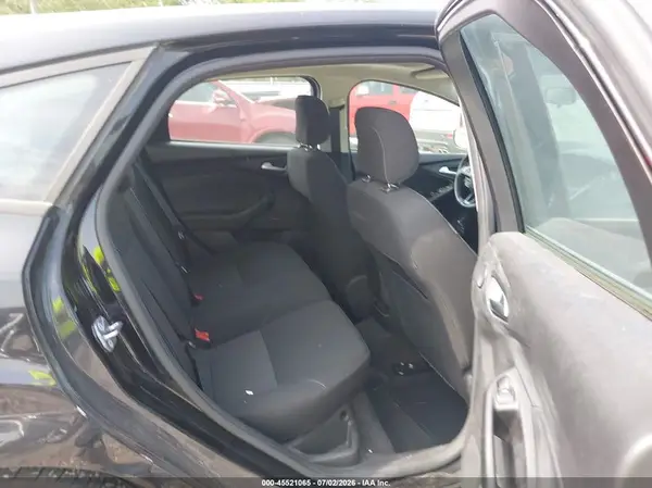 1FADP3M24JL223397 2018 FORD FOCUS - Image 8