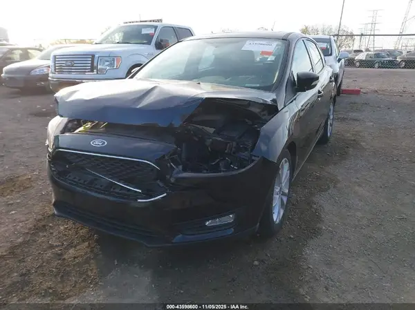 1FADP3M24JL229958 2018 FORD FOCUS - Image 2