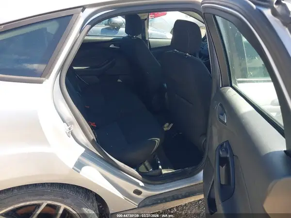 1FADP3M24JL239664 2018 FORD FOCUS - Image 8