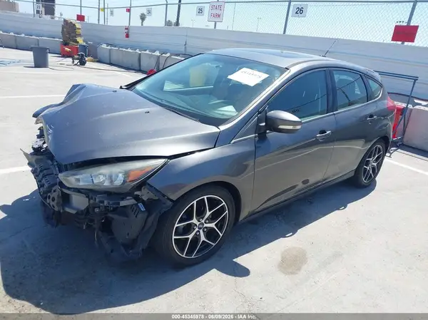 1FADP3M24JL293319 2018 FORD FOCUS - Image 2