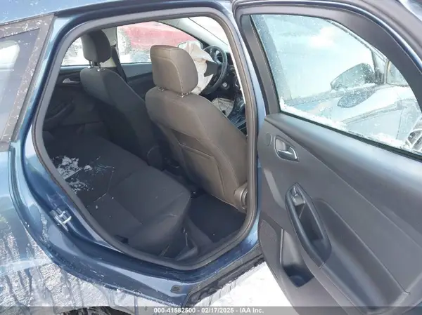 1FADP3M24JL301080 2018 FORD FOCUS - Image 8