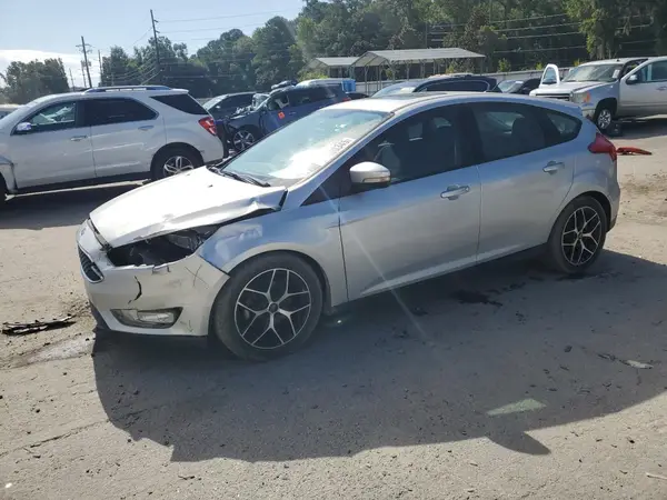 1FADP3M25HL224715 2017 FORD FOCUS - Image 1