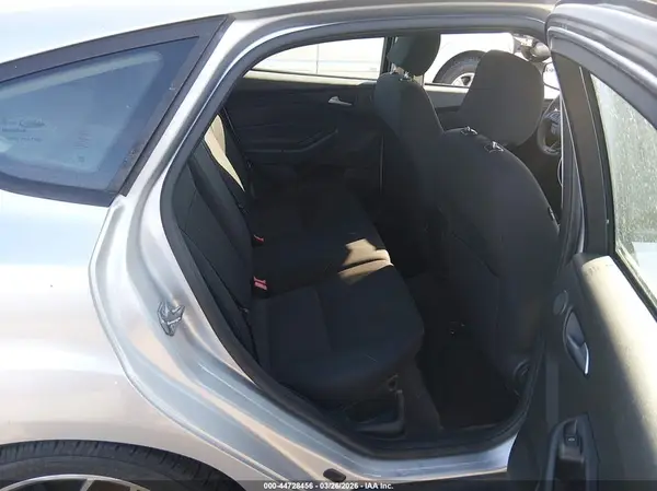 1FADP3M25HL232085 2017 FORD FOCUS - Image 8