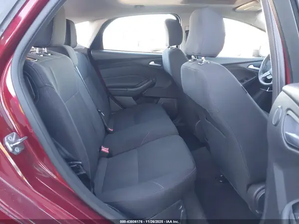 1FADP3M25HL245869 2017 FORD FOCUS - Image 8
