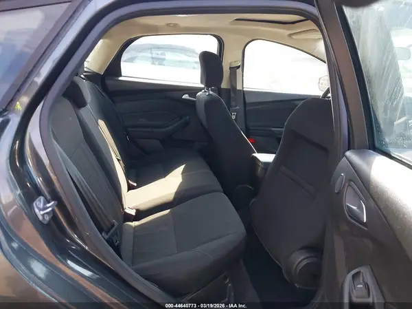 1FADP3M25HL289497 2017 FORD FOCUS - Image 8