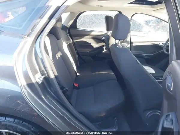 1FADP3M25HL326967 2017 FORD FOCUS - Image 8