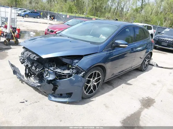 1FADP3M25JL319572 2018 FORD FOCUS - Image 2