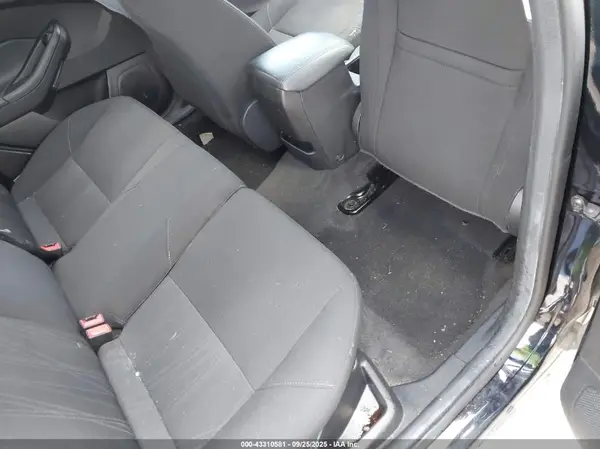 1FADP3M26JL215334 2018 FORD FOCUS - Image 8