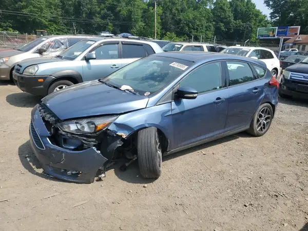 1FADP3M26JL318401 2018 FORD FOCUS - Image 1