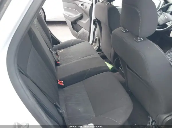 1FADP3M26JL324926 2018 FORD FOCUS - Image 8
