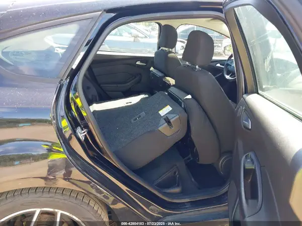 1FADP3M27HL205728 2017 FORD FOCUS - Image 8