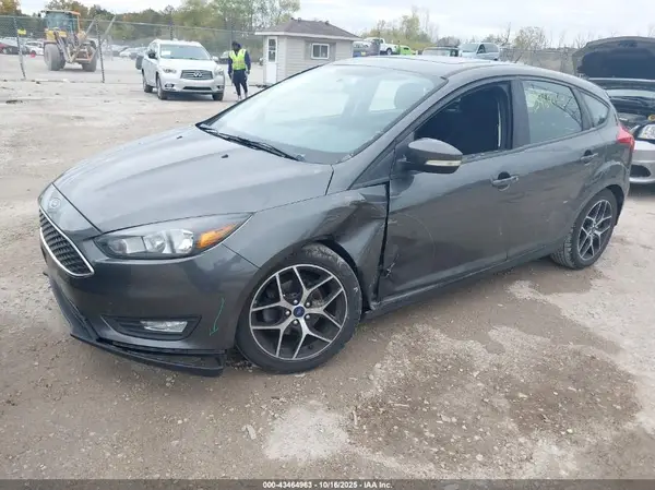 1FADP3M27HL249485 2017 FORD FOCUS - Image 2