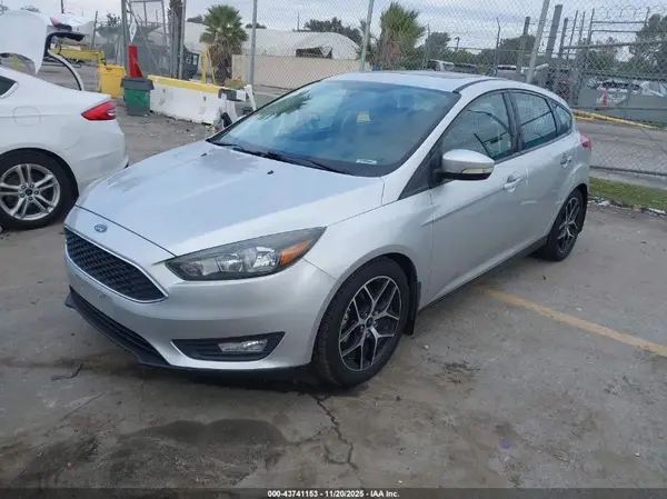 1FADP3M27HL304033 2017 FORD FOCUS - Image 2
