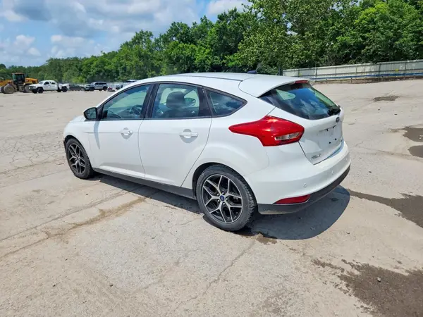 1FADP3M27HL313007 2017 FORD FOCUS - Image 2